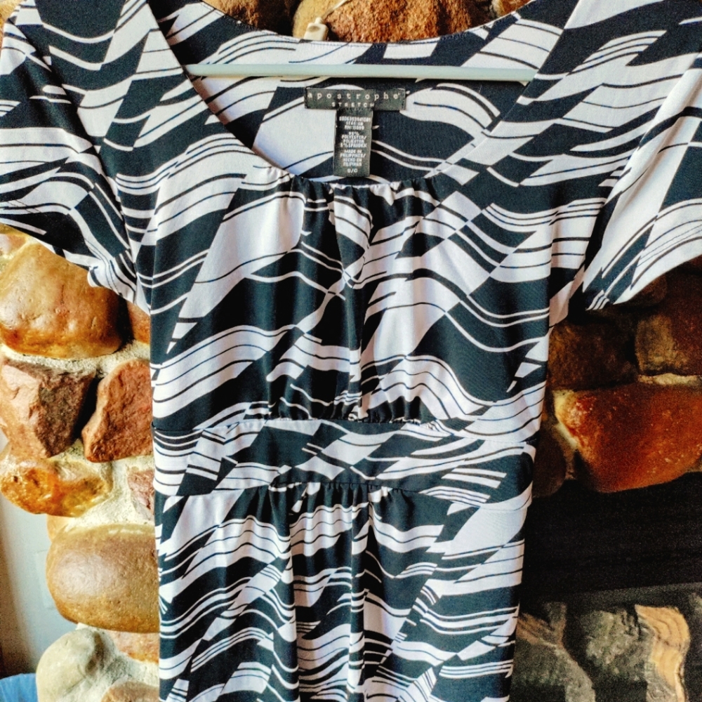 Apostrophe Black and White, Long Tunic Shirt